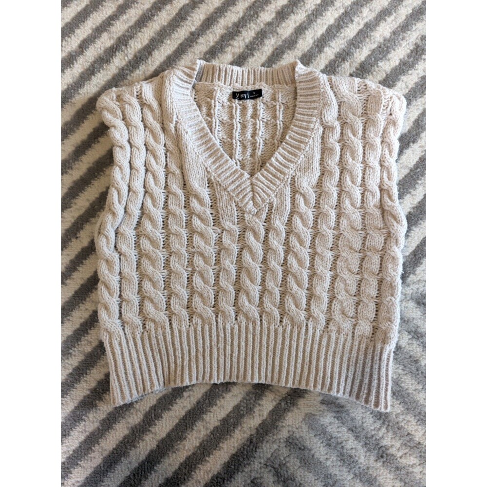 Very J Cable Knit Sweater Vest In Cream Size S